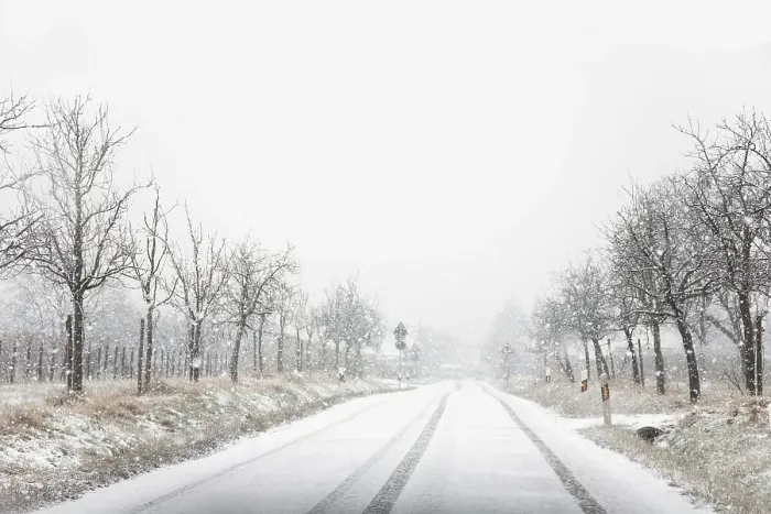 Framed Print : Snowfall Print - Winter Landscape Framed Print : Snowfall Print - Winter Landscape