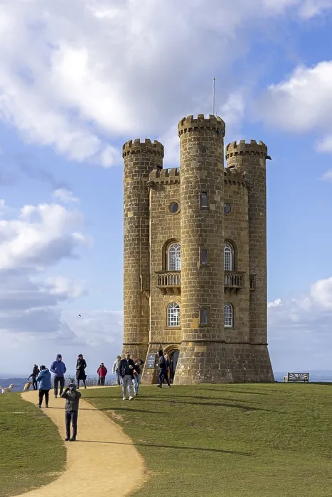 Framed Print : Broadway Tower Print, The Cotswolds, England Framed Print : Broadway Tower Print, The Cotswolds, England