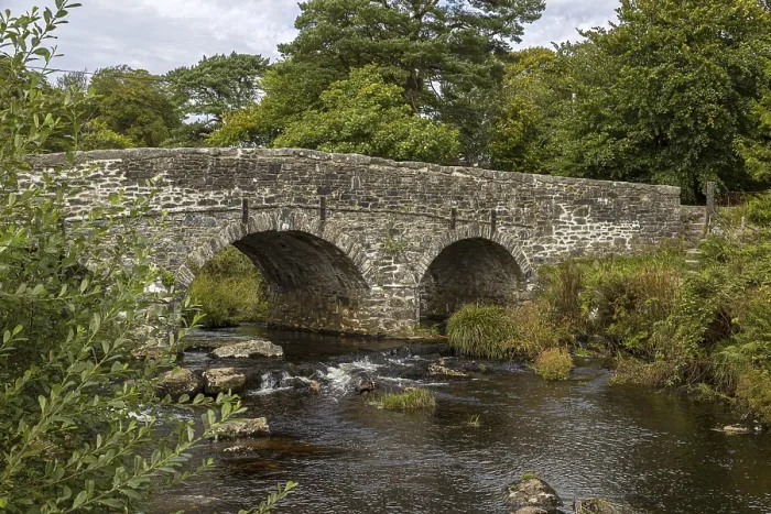 Framed Print : Two-arched stone bridge Print over Dartmoor River Framed Print : Two-arched stone bridge Print over Dartmoor River