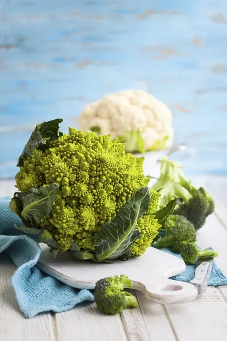 Framed Print : Various types of cabbage: romanesco, broccoli and cauliflower Print Framed Print : Various types of cabbage: romanesco, broccoli and cauliflower Print