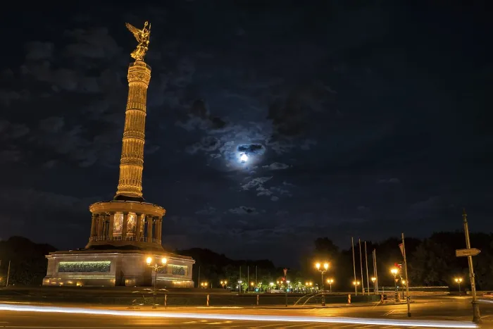 Framed Print : Victory Column Print in Berlin Framed Print : Victory Column Print in Berlin