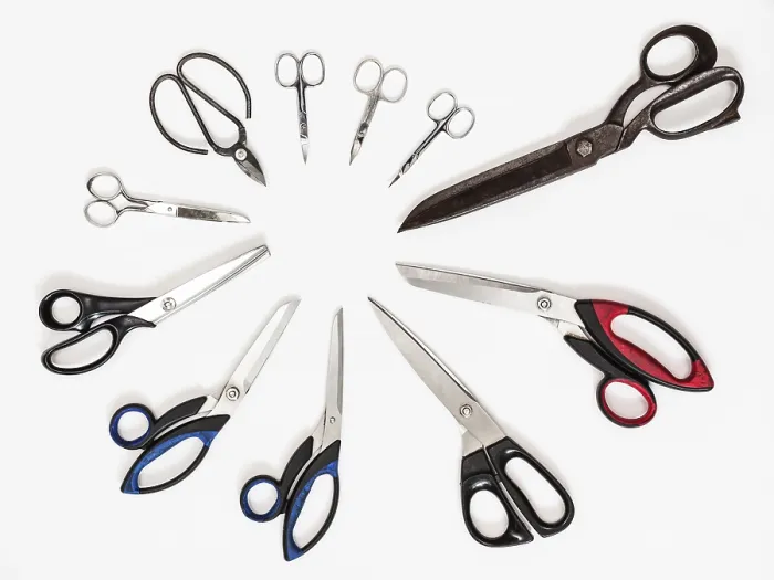 Framed Print : Top View of Circle from Various Scissors Print