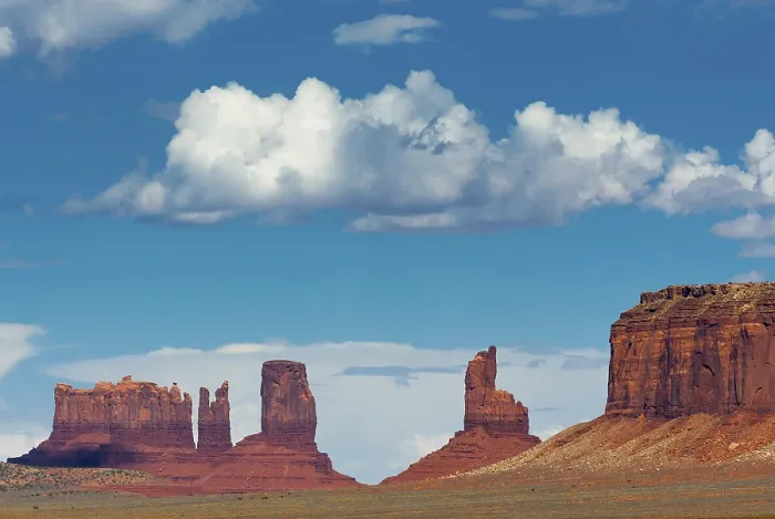 Framed Print : Monument Valley Cloudy Sky Print, Utah, USA Framed Print : Monument Valley Cloudy Sky Print, Utah, USA