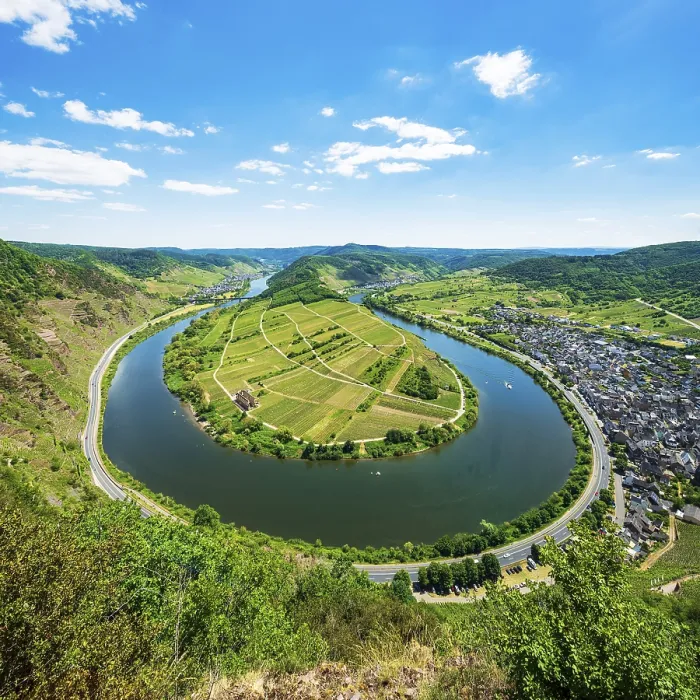 Framed Print : View of the Moselle loop, Bremm Print - Germany Framed Print : View of the Moselle loop, Bremm Print - Germany