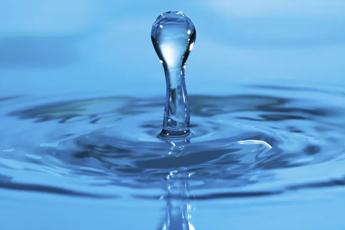 Framed Print : Water Drop Print - Close-Up Photography Framed Print : Water Drop Print - Close-Up Photography