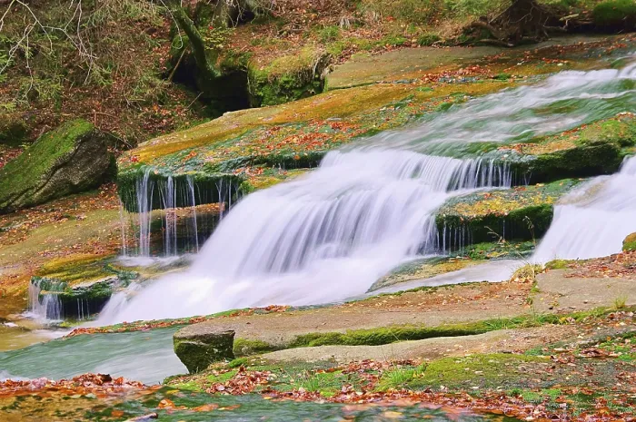 Framed Print : Waterfall Print, ImageBROKER Collection Framed Print : Waterfall Print, ImageBROKER Collection