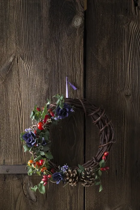 Framed Print : Wreath Print with Fresh Flowers and Greenery Framed Print : Wreath Print with Fresh Flowers and Greenery