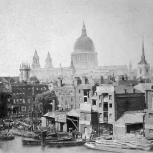 St Pauls Cathedral Print, a photograph of the Victorian-era city St Pauls Cathedral Print, a photograph of the Victorian-era city
