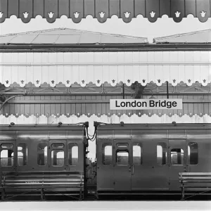 London Bridge Station a062719