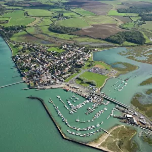 Isle of Wight Jigsaw Puzzle Collection: Yarmouth