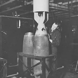 1000 lb Bombs at the Swindon Works, 1941