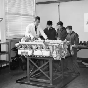 Jugendlehrlingschule am Deansgate in Swindon aus dem Jahr 1963 Jugendlehrlingschule am Deansgate in Swindon aus dem Jahr 1963