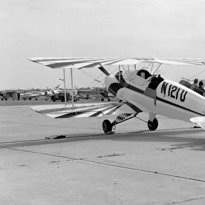 Aero C-104 N121U