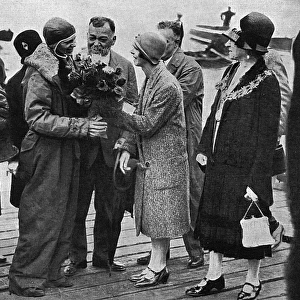 Amelia Earhart Greeted at Southampton