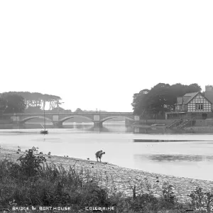 Brücke und Bootshaus, Coleraine Brücke und Bootshaus, Coleraine