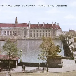 County Hall Print with Boadicea Monument County Hall Print with Boadicea Monument