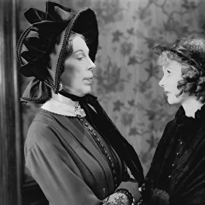 Edna May Oliver and Elizabeth Allan in David Copperfield