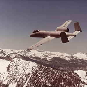Fairchild A-10A Thunderbolt II / 2