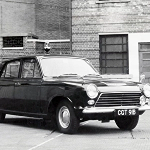 GLC-LFB - Ford Cortina staff car at Lambeth HQ