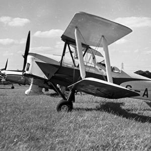 De Havilland DH82 Tiger Moth G-AJHS Cranfield