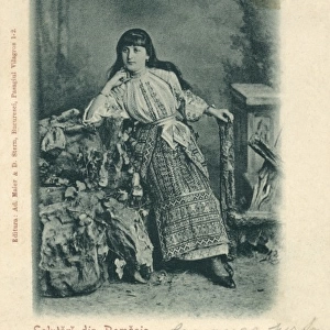 Lady in traditional Romanian costume