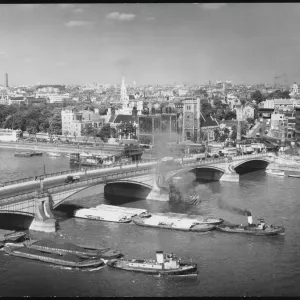 Lambeth Bridge Print: Industrial Steam Tugs Underneath Lambeth Bridge Print: Industrial Steam Tugs Underneath