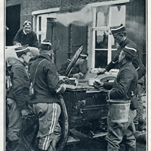 A momentary rest with Belgian artillerymen 1914