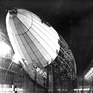 The US Navy airship ZRS-5 Macon during construction