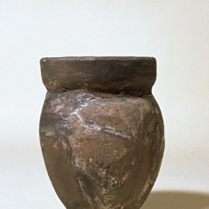 Prehistory. Iron Age. Pot. Terracota. 7th-6th c. BC. Near Ma