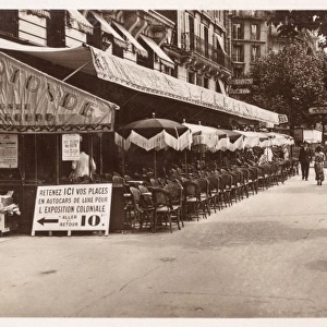 Queuing place for the 1931 Colonal Exposition, Paris