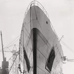 September 1934 - Queen Mary ocean liner Clydebank, Scotland