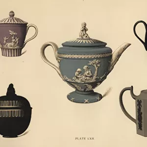 Teapots, cream jugs and sucrier