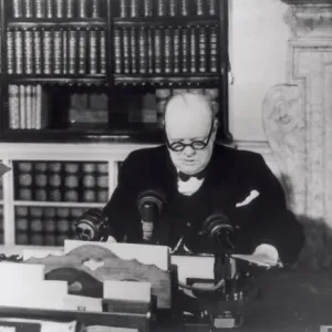 VE Day Winston Churchill V pour découpe carton Victory 185 cm avec mini