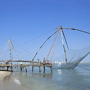 Coastal fishing net in India C017 / 9080