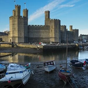 Wales, Gwynedd, Caernarfon Castle