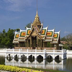 Aisawan-Dhipaya-Asana Pavilion (The Divine Seat of Personal Freedom), Bang Pa-In, Central Thailand, Thailand, Southeast Asia, Asia