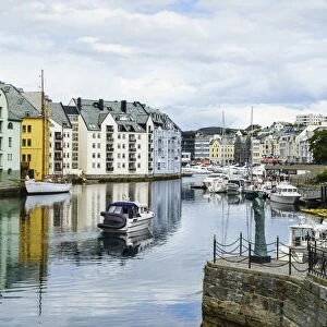 Alesund, noted for its Art Nouveau achitecture, Norway, Scandinavia, Europe
