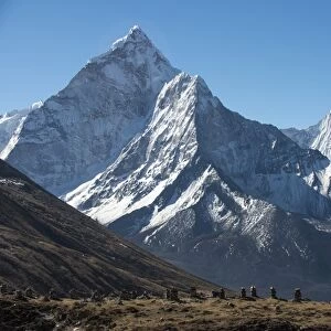 Ama Dablam, 6812m, in the Khumbu (Everest) Region, Nepal, Himalayas, Asia