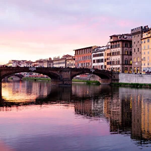 The Arno River, Florence, UNESCO World Heritage Site, Tuscany, Italy, Europe