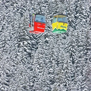 Brightly coloured Grindelwald Grund Gondola ski lift, Grindelwald, Jungfrau region