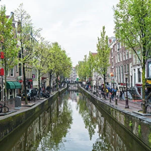 Canal in the Red Light District, Amsterdam, Netherlands, Europe