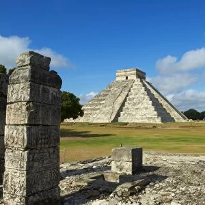 El Castillo pyramid (Temple of Kukulcan) in the ancient Mayan ruins of Chichen Itza