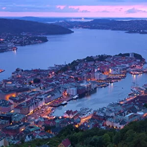 Elevated view over central Bergen at dusk, Bergen, Hordaland, Norway, Scandinavia, Europe