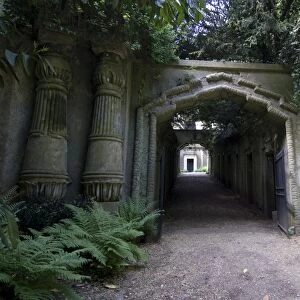 Entrance to Egyptian Avenue, Highgate Cemetery West, Highgate, London, England, United Kingdom, Europe