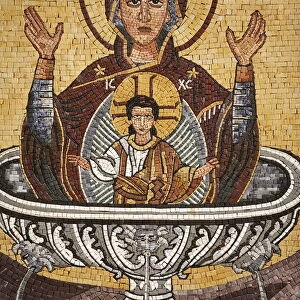Greek Orthodox icon depicting Mary as a well of life, St
