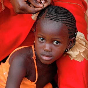 Hair braiding, Dakar, Senegal, West Africa, Africa