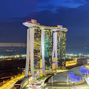 The Helix Bridge and Marina Bay Sands Singapore at night, Marina Bay, Singapore, Southeast Asia, Asia