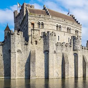 Het Gravensteen castle on the Leie River, Ghent, Flanders (Vlaanderen), Belgium, Europe