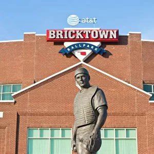 Johnny Bench statue, Bricktown, Oklahoma City, Oklahoma, United States of America