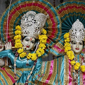 Krishna and Radha murthis (statues) in a Delhi Hindu temple, Delhi, India, Asia